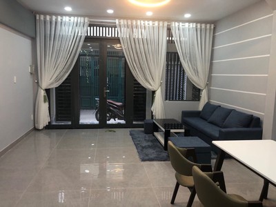 Cho thuê pjongf khép kín chính chủ t2 3313