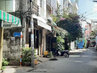 Cho thuê pjongf khép kín chính chủ t2 3329