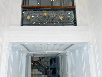 Cho thuê pjongf khép kín chính chủ t2 3427