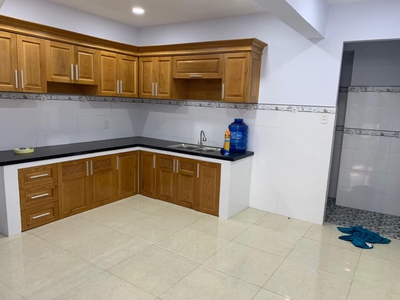 Cho thuê pjongf khép kín chính chủ t2 3193