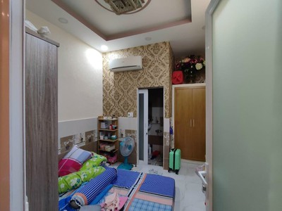 Cho thuê pjongf khép kín chính chủ t2 3720