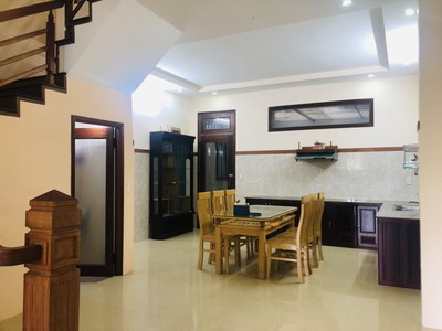 Cho thuê pjongf khép kín chính chủ t2 3189