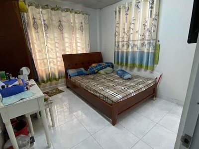 Cho thuê pjongf khép kín chính chủ t2 3324