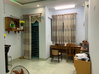 Cho thuê pjongf khép kín chính chủ t2 3110
