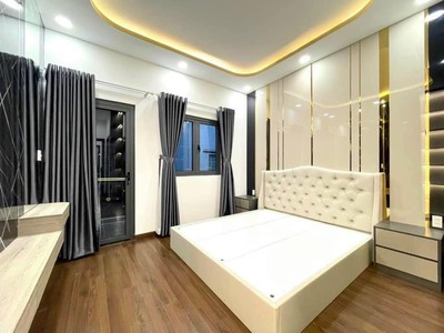 Cho thuê pjongf khép kín chính chủ t2 3147