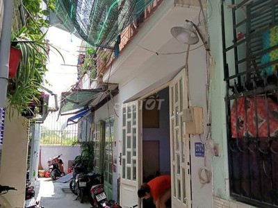 Cho thuê pjongf khép kín chính chủ t2 3463