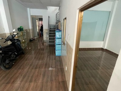 Cho thuê pjongf khép kín chính chủ t2 4075