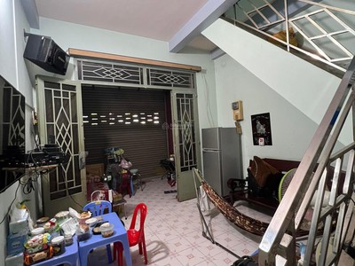 Cho thuê pjongf khép kín chính chủ t2 4047