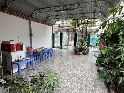 Cho thuê pjongf khép kín chính chủ t2 4046