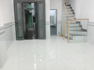 Cho thuê pjongf khép kín chính chủ t2 4185
