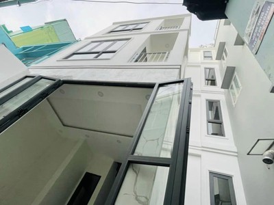 Cho thuê pjongf khép kín chính chủ t2 4267