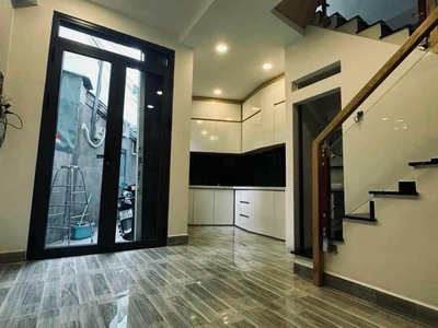 Cho thuê pjongf khép kín chính chủ t2 3882