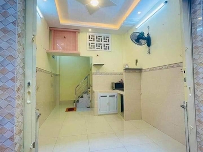 Cho thuê pjongf khép kín chính chủ t2 3863
