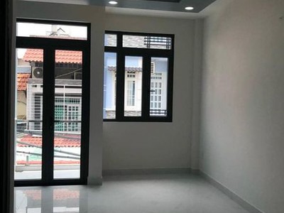 Cho thuê pjongf khép kín chính chủ t2 4272