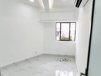 Cho thuê pjongf khép kín chính chủ t2 4181