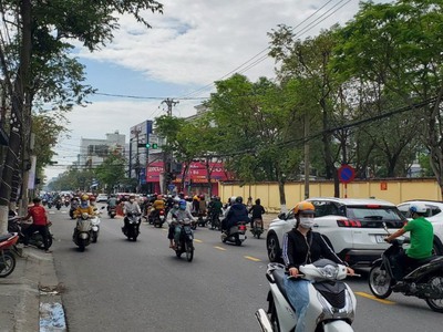 Cho thuê pjongf khép kín chính chủ t2 4006