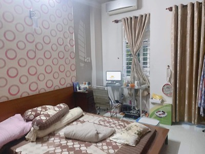 Cho thuê pjongf khép kín chính chủ t2 3988