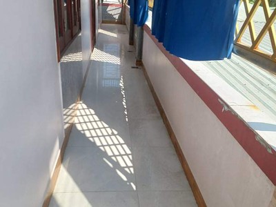 Nhà   6 phòng trọ mt đông tác: dt200m2x2 tầng. giá 8 tỷ 450. tlcc 3