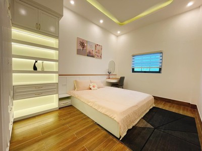 Cho thuê pjongf khép kín chính chủ t2 3786