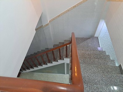 Cho thuê pjongf khép kín chính chủ t2 3942
