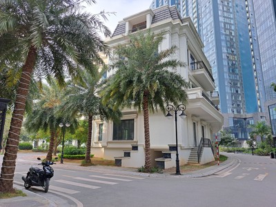 Cho thuê pjongf khép kín chính chủ t2 3921