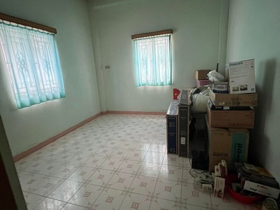 Cho thuê pjongf khép kín chính chủ t2 4048