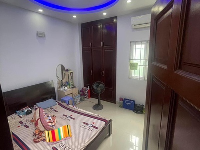 Cho thuê pjongf khép kín chính chủ t2 3950