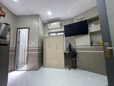 Cho thuê pjongf khép kín chính chủ t2 4541