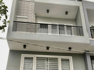Cho thuê pjongf khép kín chính chủ t2 4505