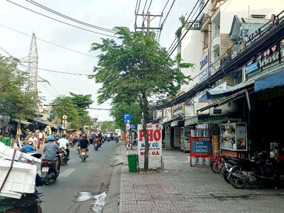 Cho thuê pjongf khép kín chính chủ t2 4523
