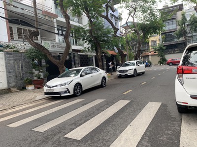 Cho thuê pjongf khép kín chính chủ t2 4498