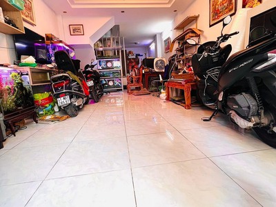 Cho thuê pjongf khép kín chính chủ t2 4337