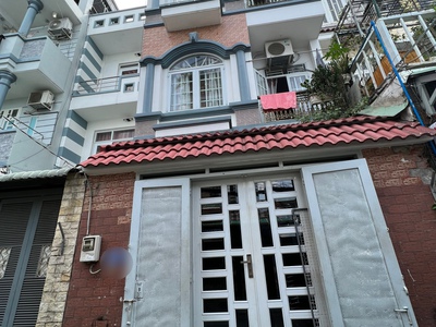 Cho thuê pjongf khép kín chính chủ t2 4334