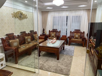 Cho thuê pjongf khép kín chính chủ t2 4340