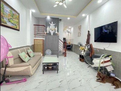 Cho thuê pjongf khép kín chính chủ t2 4793