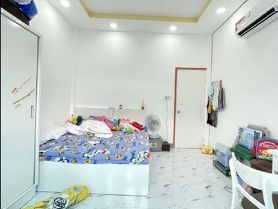 Cho thuê pjongf khép kín chính chủ t2 4794
