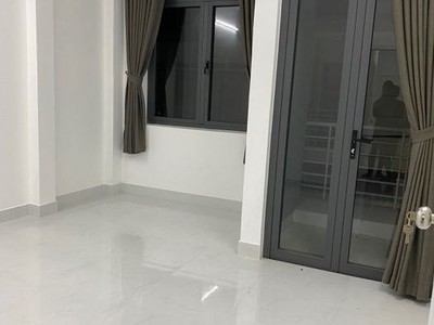 Cho thuê pjongf khép kín chính chủ t2 4790