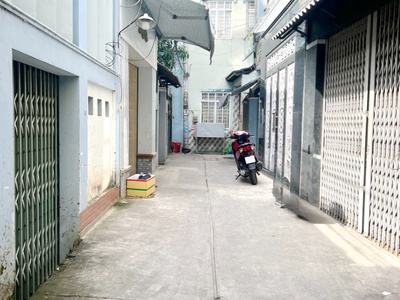 Cho thuê pjongf khép kín chính chủ t2 4825