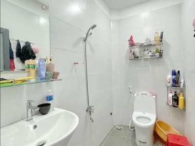 Cho thuê pjongf khép kín chính chủ t2 4796