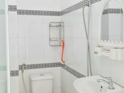 Cho thuê pjongf khép kín chính chủ t2 4865