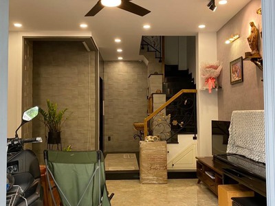 Cho thuê pjongf khép kín chính chủ t2 4667