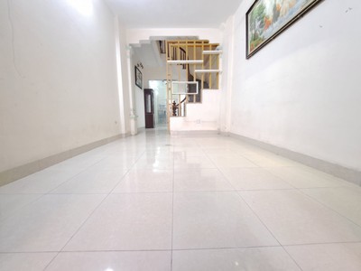 Cho thuê pjongf khép kín chính chủ t2 5147