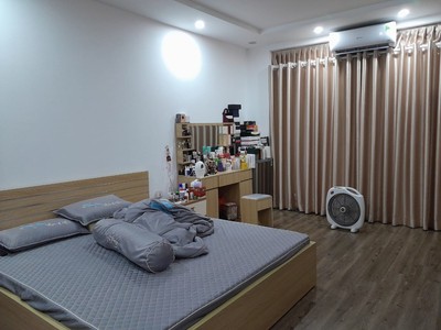 Cho thuê pjongf khép kín chính chủ t2 5121