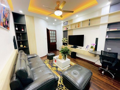 Cho thuê pjongf khép kín chính chủ t2 5074