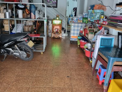 Cho thuê pjongf khép kín chính chủ t2 5177