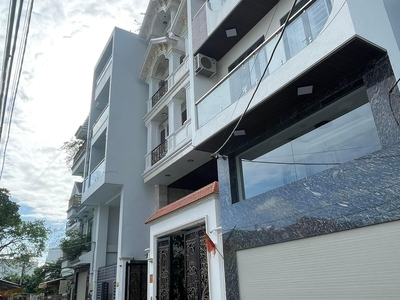 Cho thuê pjongf khép kín chính chủ t2 5587