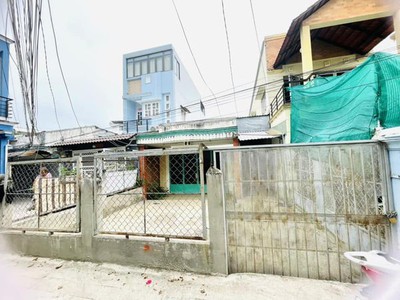 Cho thuê pjongf khép kín chính chủ t2 5562