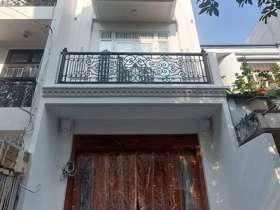 Cho thuê pjongf khép kín chính chủ t2 5364