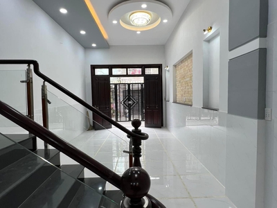 Cho thuê pjongf khép kín chính chủ t2 5555