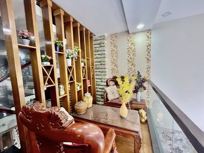 Cho thuê pjongf khép kín chính chủ t2 5459